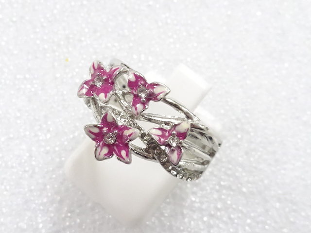 Japanese Kimono / Antique Accessories Metal